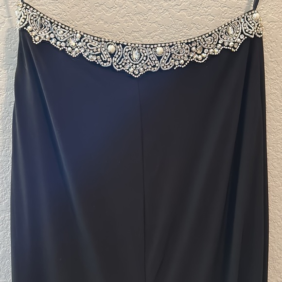 Formal sequence gown - Picture 5 of 6